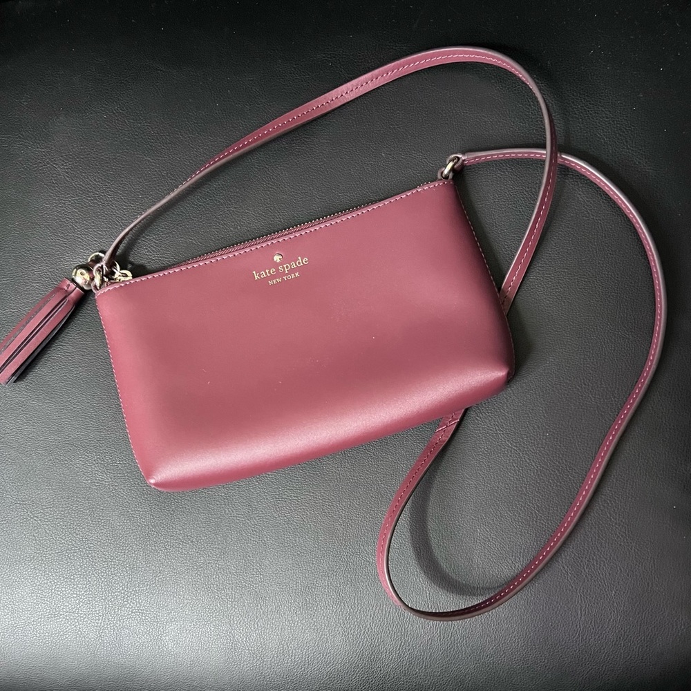 💙 Kate Spade Plum Crossbody Bag